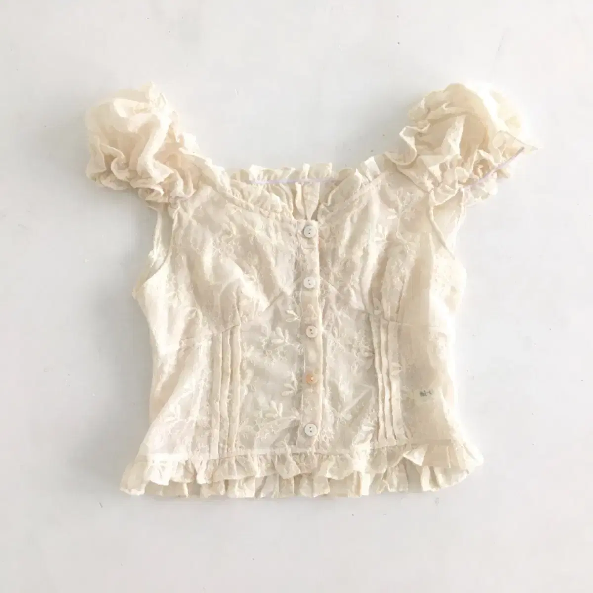 ourcabinet butter frill blouse